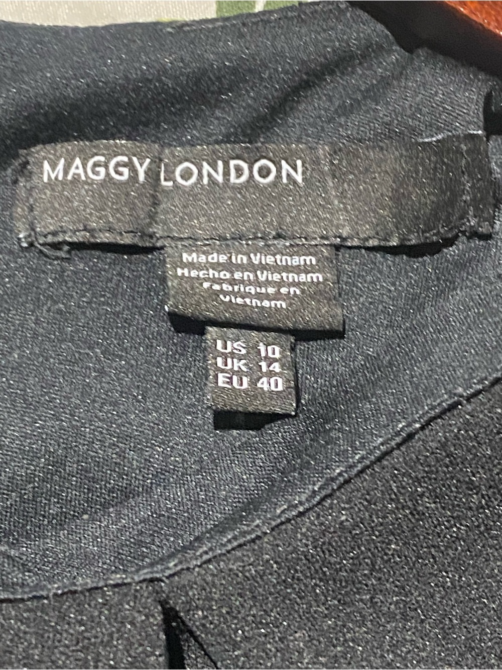 Maggie London Classic Black Short-Sleeve Sheath Dress - Picture 5 of 8